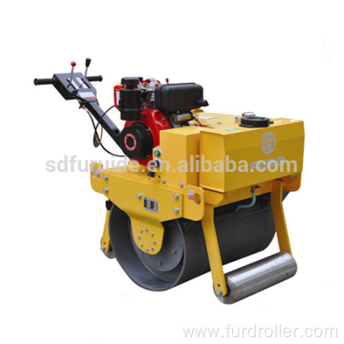 Small Single Drum Vibratory Asphalt Roller With Hydraulic Motor FYL-700